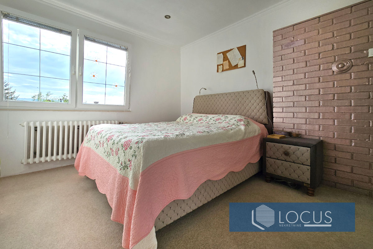 13. Spavaća soba I.jpg